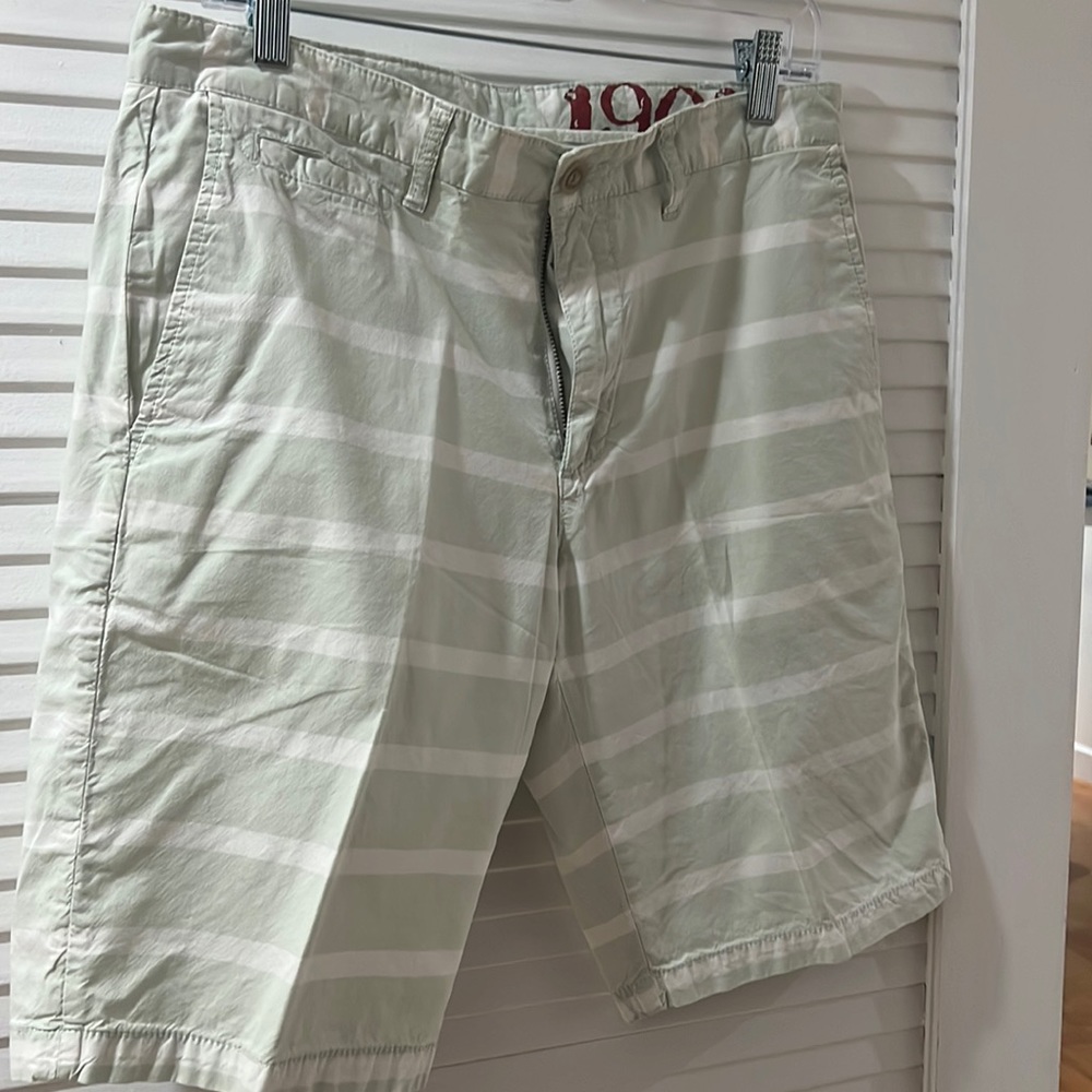 1901 Green and white stripe shorts